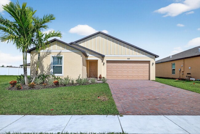 property at 728 Carlyle Wy
