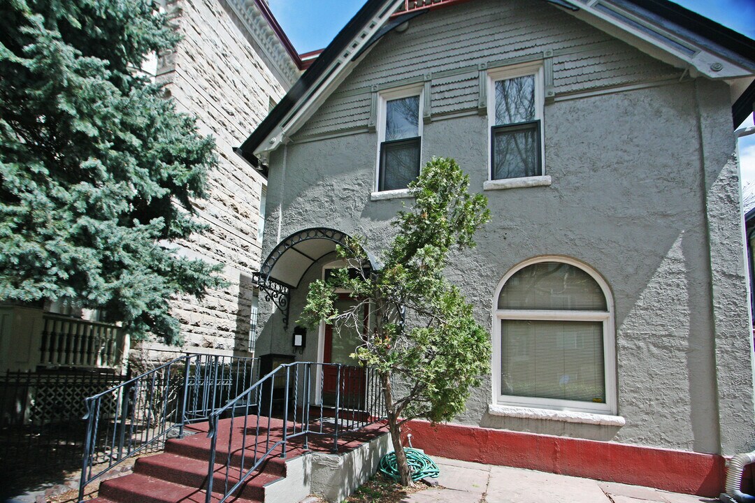 1612 Pennsylvania St in Denver, CO - Building Photo