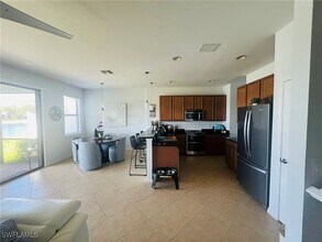 14780 Sutherland Ave in Naples, FL - Foto de edificio - Building Photo