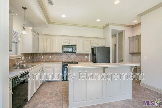 3315 Southlake Ave in Baton Rouge, LA - Building Photo - Building Photo