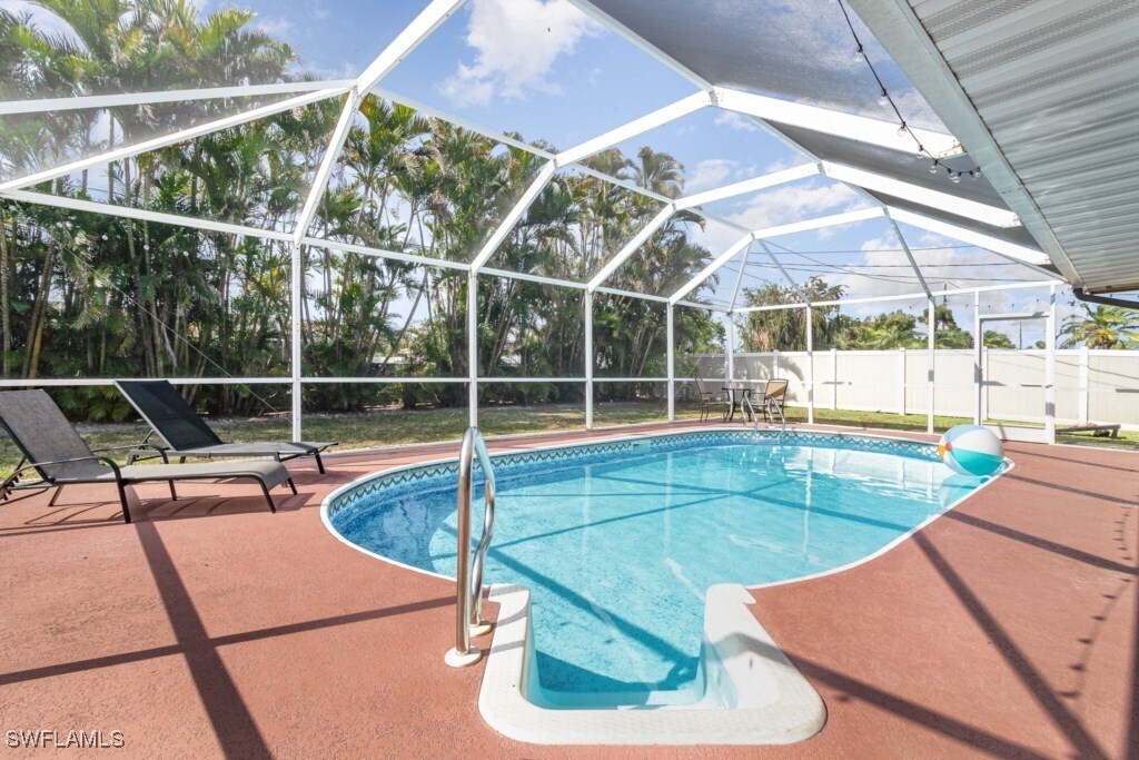 922 SE 25th Ln in Cape Coral, FL - Building Photo