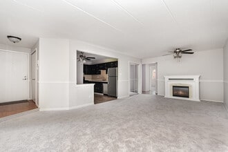 5340 Waterbury Ct in Crestwood, IL - Building Photo - Building Photo