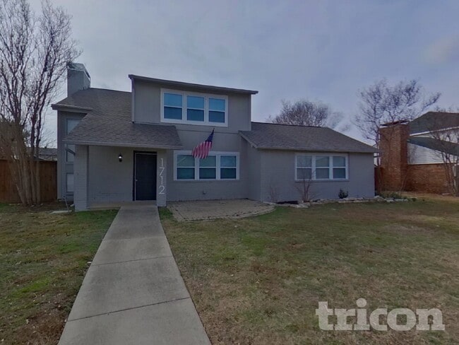 property at 1712 Hartford Dr