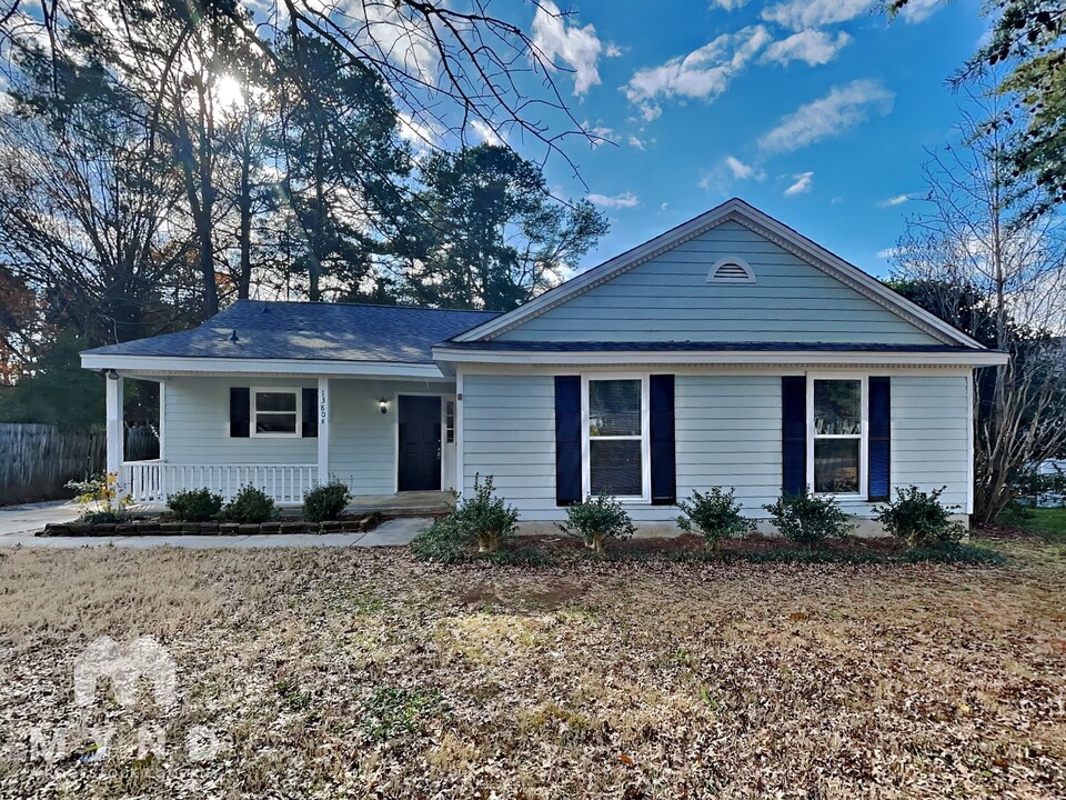 13808 Dannemara Dr in Pineville, NC - Building Photo