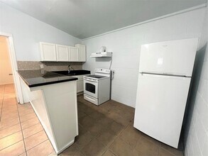 2609 E Cesar Chavez St in Austin, TX - Building Photo - Building Photo