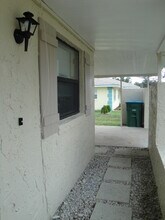 1014 Kenmore St in Deltona, FL - Building Photo - Building Photo