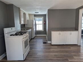 105 Ontario St in Rochester, NY - Building Photo - Building Photo