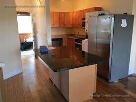 120 Gladstone St, Unit 1 in Boston, MA - Building Photo
