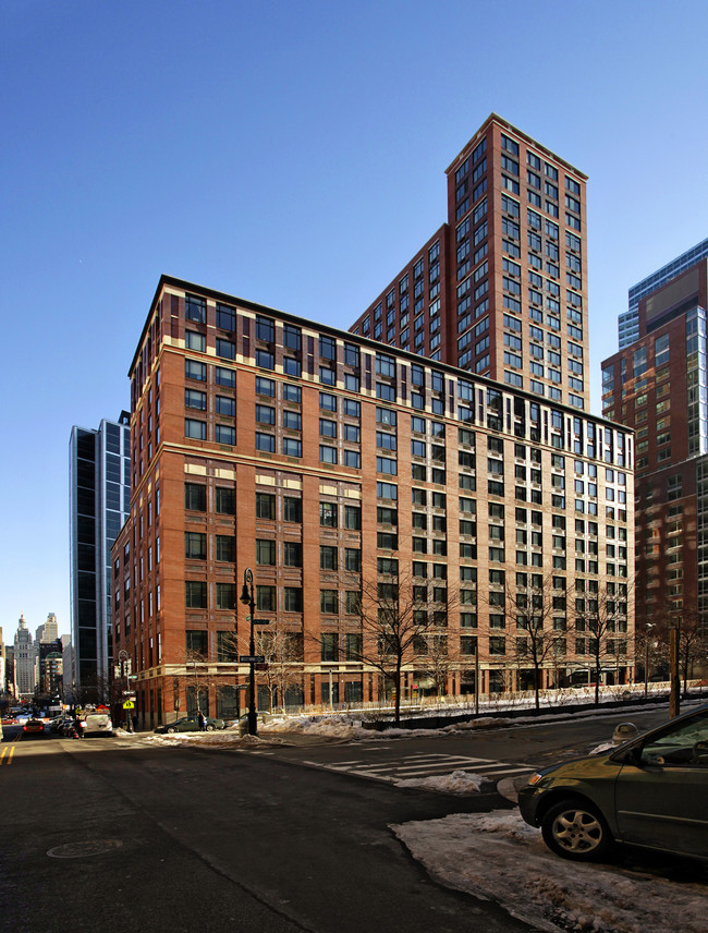 Tribeca Bridge Tower in New York, NY - Building Photo - Building Photo