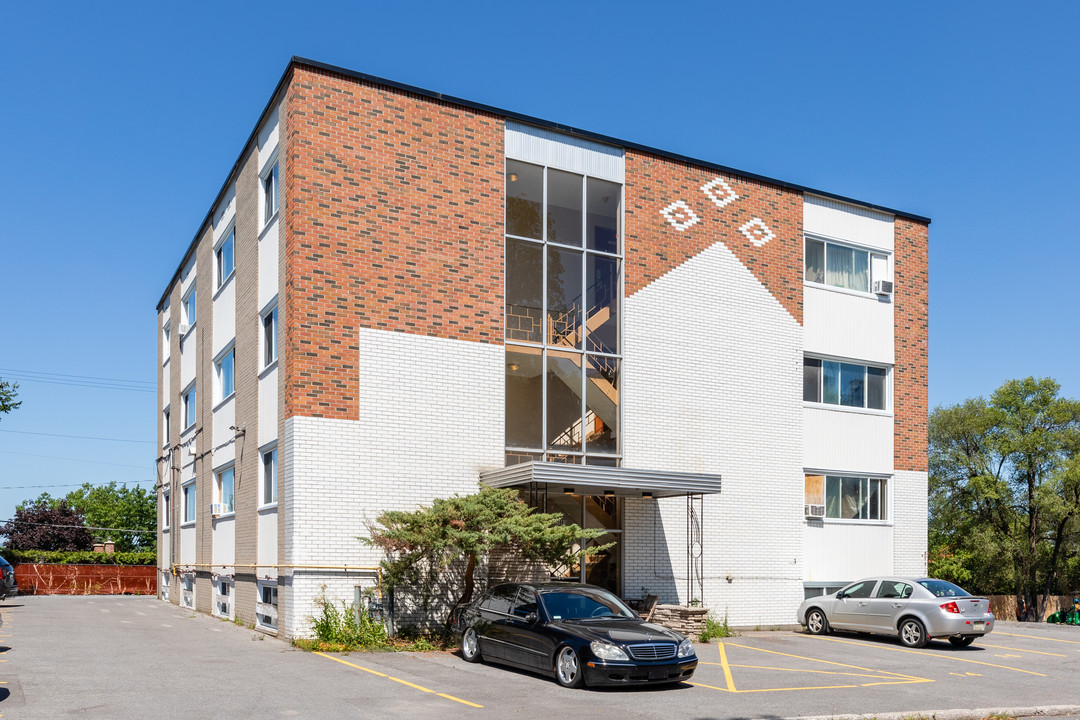 1481 Morisset Ave in Ottawa, ON - Building Photo