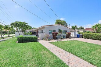 1150 Hayes St in Hollywood, FL - Building Photo - Building Photo