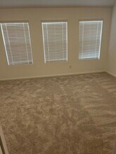 4935 Caspian Wave Dr in League City, TX - Foto de edificio - Building Photo