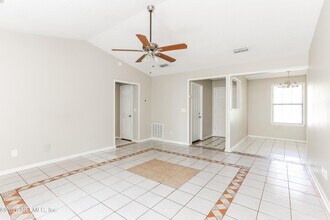 1791 Coventry Ct in Middleburg, FL - Building Photo - Building Photo