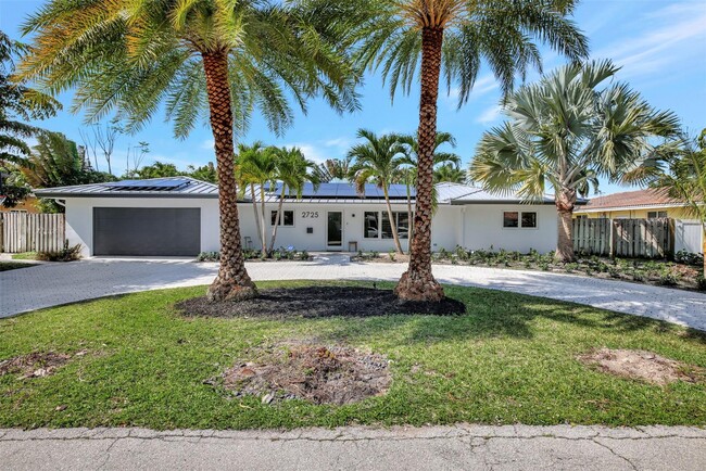 2725 NE 35th Ct in Fort Lauderdale, FL - Foto de edificio - Building Photo