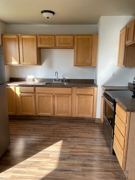 1613 NE 81st Ave, Unit 1613 in Portland, OR - Foto de edificio