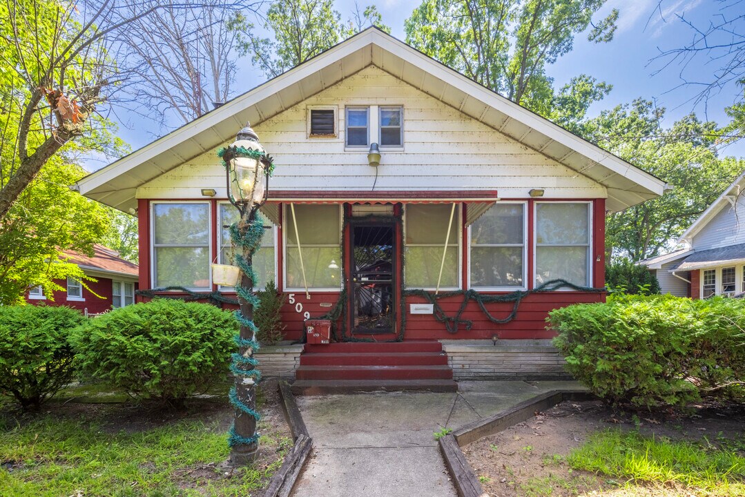 509 Hobart St in Michigan City, IN - Building Photo