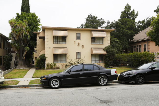 139 N Cedar St in Glendale, CA - Building Photo - Building Photo