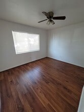 2838 Sweet Way in Sacramento, CA - Building Photo - Building Photo