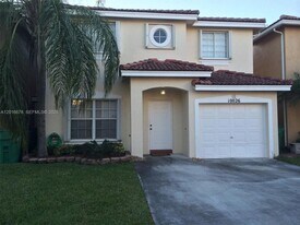 10026 SW 162nd Path in Miami, FL - Building Photo