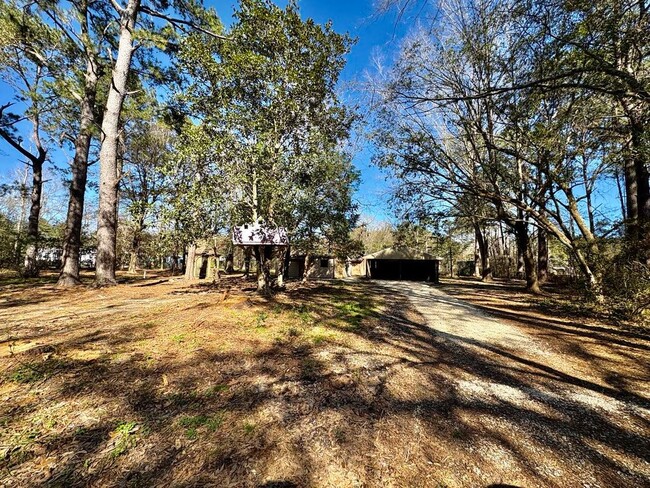 property at 76052 Crystal Dr