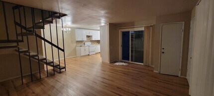9604 Caminito del Feliz in San Diego, CA - Building Photo - Building Photo