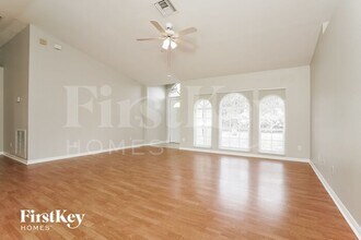 6480 Maytree Cir in Ft. Myers, FL - Building Photo - Building Photo
