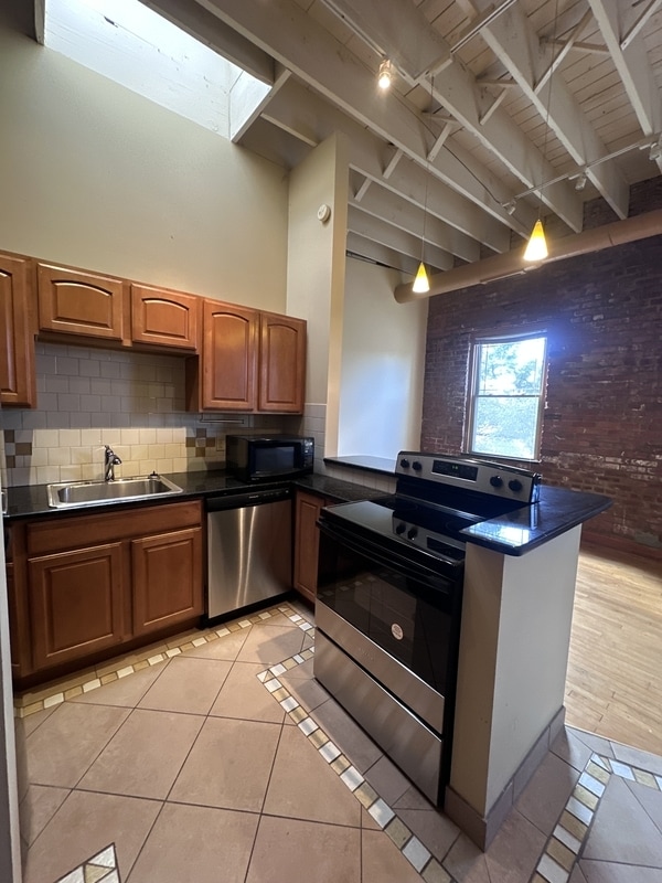 property at 2800 Mayfield Rd