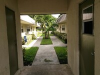 481 Banks Rd in Pompano Beach, FL - Building Photo - Interior Photo