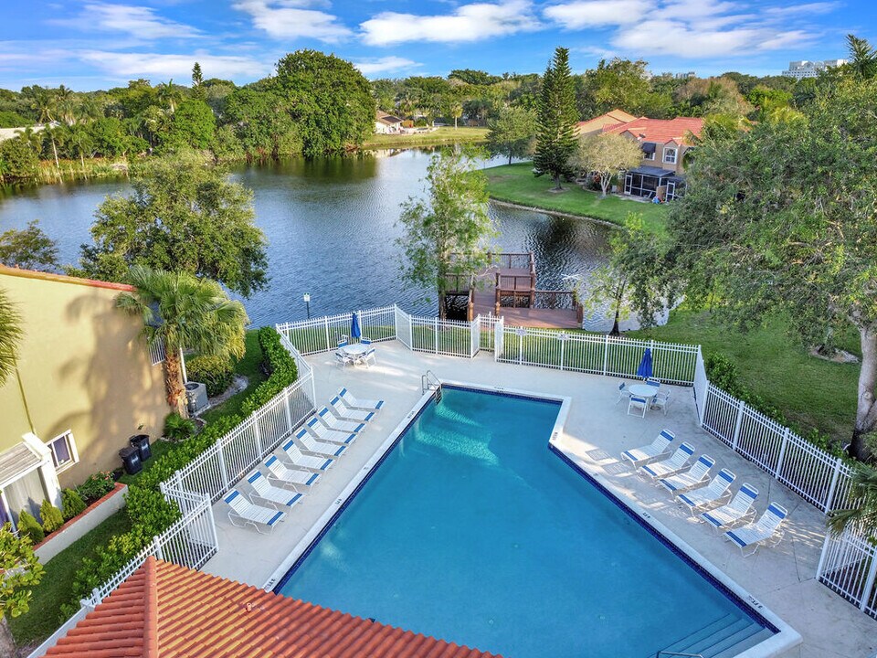7887 NW 7th Ct in Plantation, FL - Building Photo