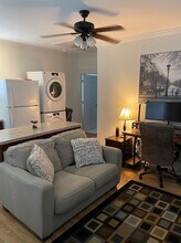 326 E 45th St, Unit 1 in Savannah, GA - Building Photo - Building Photo