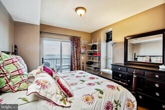 717 S Christopher Columbus Blvd in Philadelphia, PA - Building Photo - Building Photo