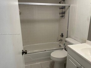 5252 Bosque Ln in West Palm Beach, FL - Building Photo - Building Photo