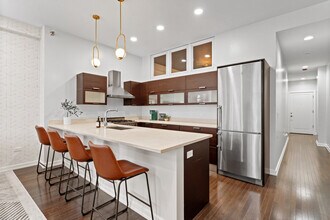 6 N Michigan Ave, Unit 1406 in Chicago, IL - Building Photo - Building Photo