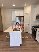6001 S Carnelian Pkwy in Saint George, UT - Building Photo - Building Photo