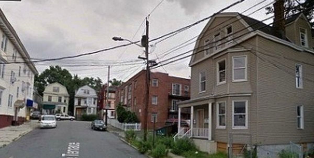 9 Breakenridge Terrace in Irvington, NJ - Building Photo