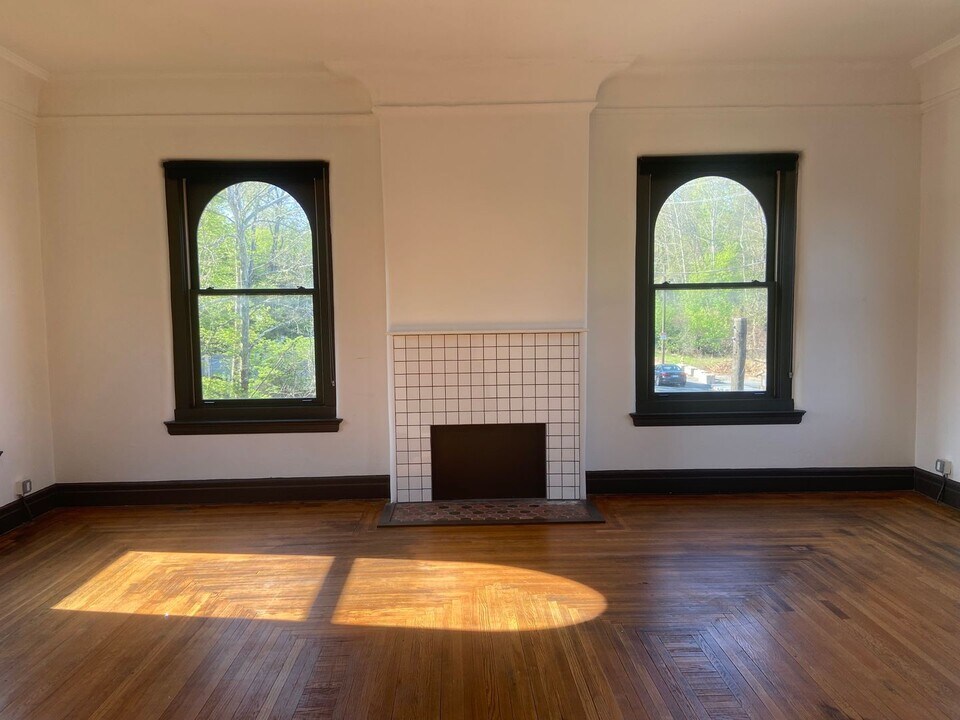 641 N 13th St in Easton, PA - Building Photo