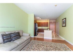 1945 S Ocean Dr, Unit 603 in Hallandale Beach, FL - Foto de edificio - Building Photo