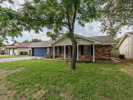 3910 Hillside Dr in Round Rock, TX - Building Photo