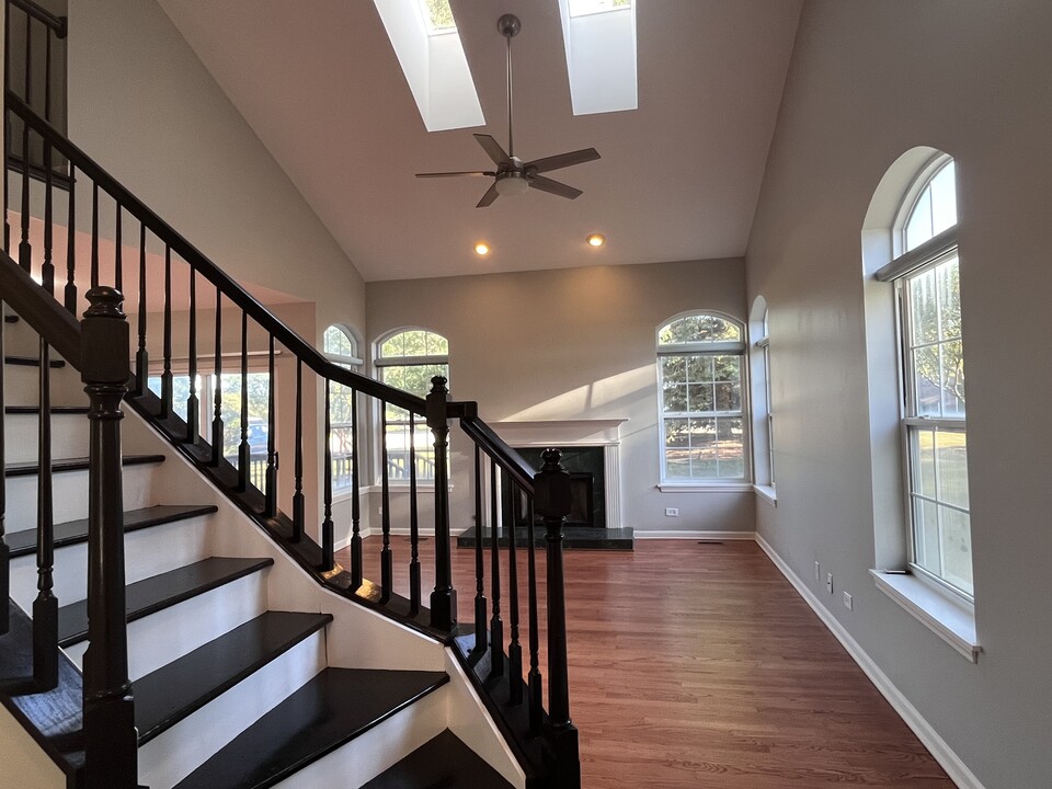 13272 W Heiden Cir in Lake Bluff, IL - Building Photo