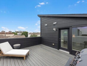 6007 Tyne St in Houston, TX - Building Photo - Building Photo