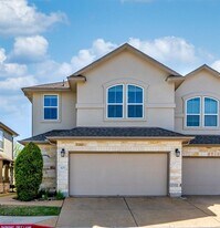 13400 Briarwick Dr in Austin, TX - Building Photo