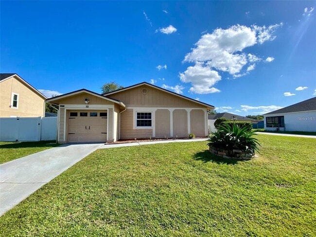 880 Nelson Dr in Kissimmee, FL - Building Photo - Building Photo