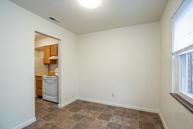 Fox Acres Apartments in Kokomo, IN - Foto de edificio - Interior Photo