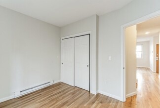 200 H St, Unit 1 in Boston, MA - Building Photo - Building Photo