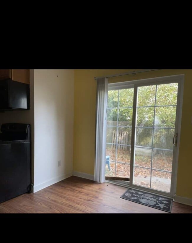 2147 Kimball Cir in Virginia Beach, VA - Foto de edificio - Building Photo