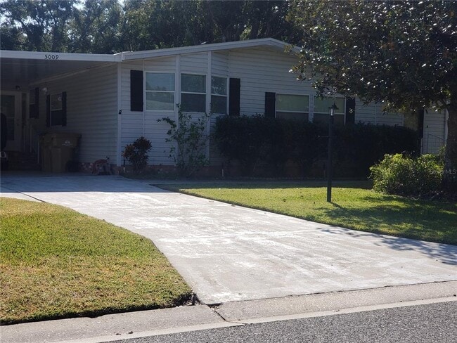 property at 5009 El Destino Dr