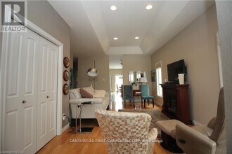 1821 Dalmagarry Rd in London, ON - Building Photo - Building Photo