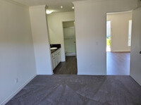 The Courtyards Apartments in Costa Mesa, CA - Building Photo - Building Photo