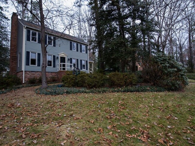 4266 Roundhill Dr in Chesterfield, VA - Building Photo - Building Photo