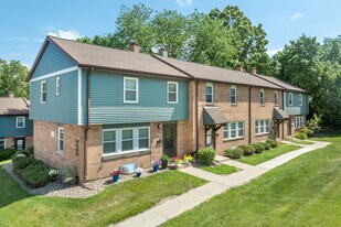 Kensington Pointe in Madison, WI - Building Photo